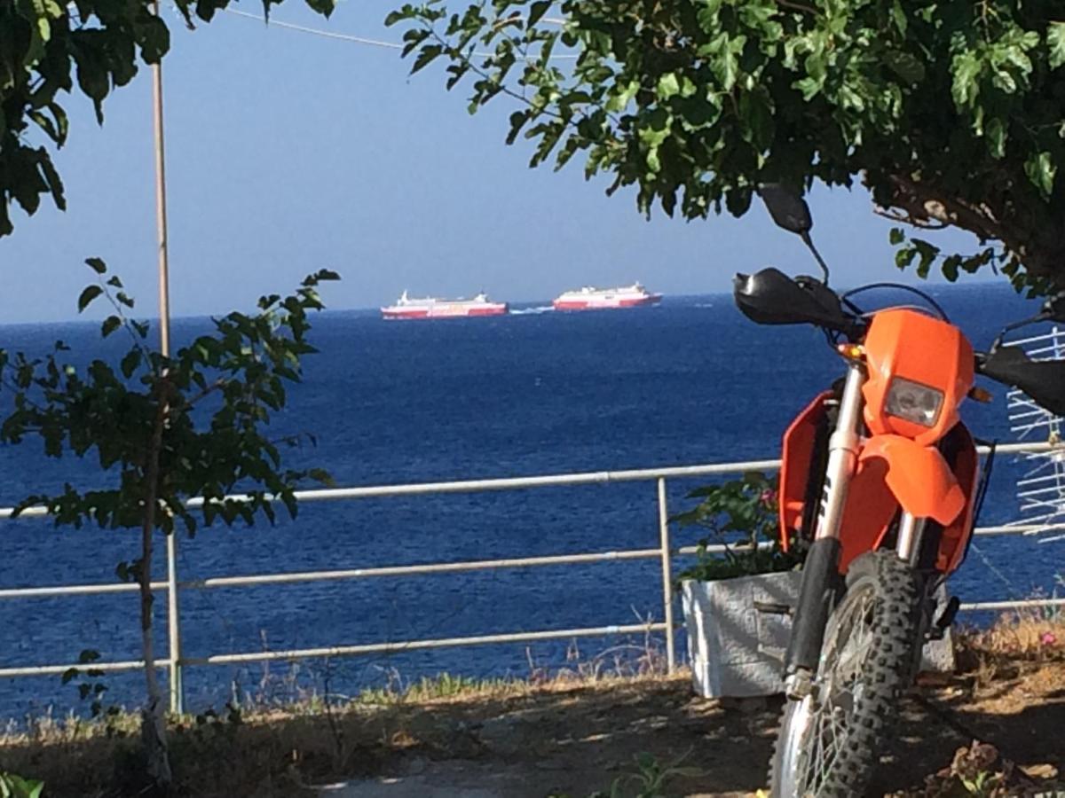 Villa Bonatsa Andros Home Batsíon Zewnętrze zdjęcie