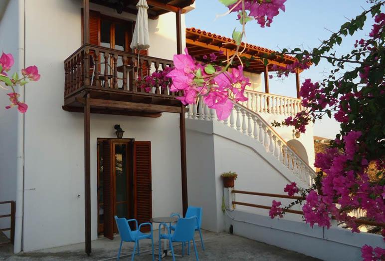 Villa Bonatsa Andros Home Batsíon Zewnętrze zdjęcie